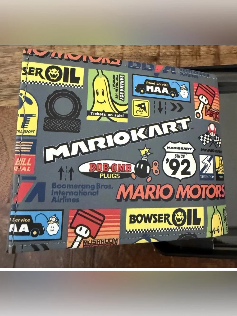 Nintendo Mario Kart Cartridge Wallet NWT